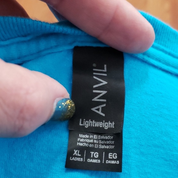 Tshirt - Picture 2 of 3